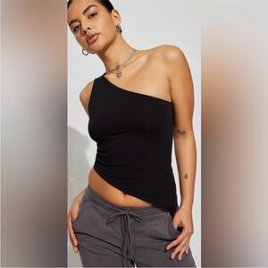 Garage Women's Black Asymmetrical One Shoulder Top | Size: XS